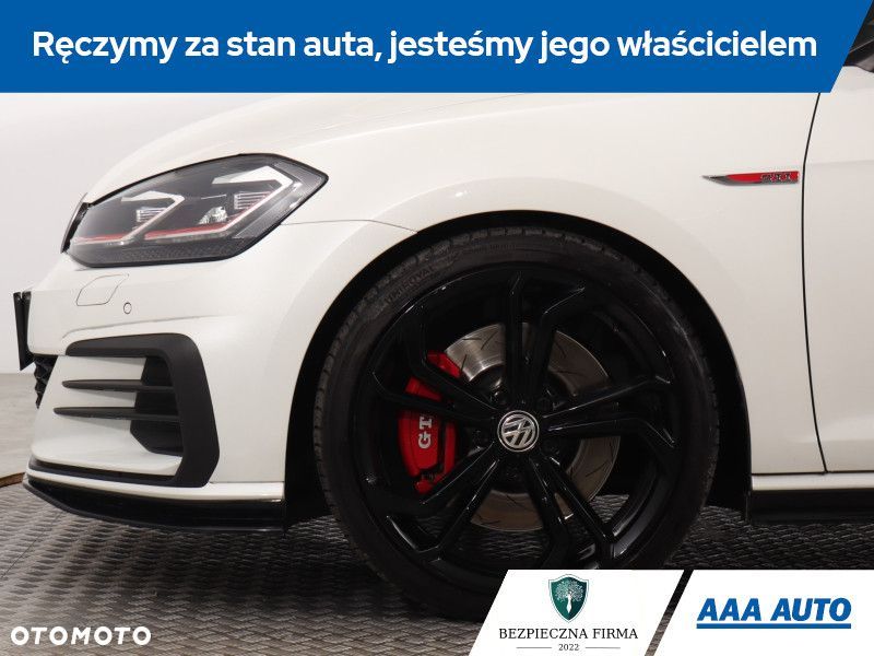 Volkswagen Golf - 16