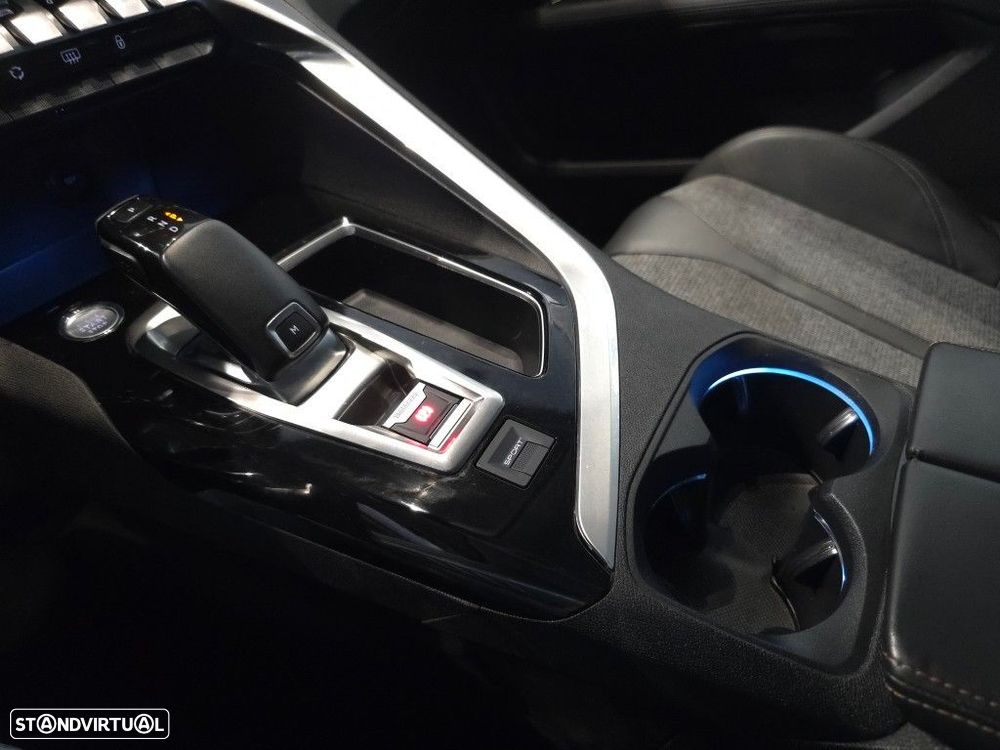 Peugeot 3008 1.5 BlueHDi Allure Pack EAT8 - 39