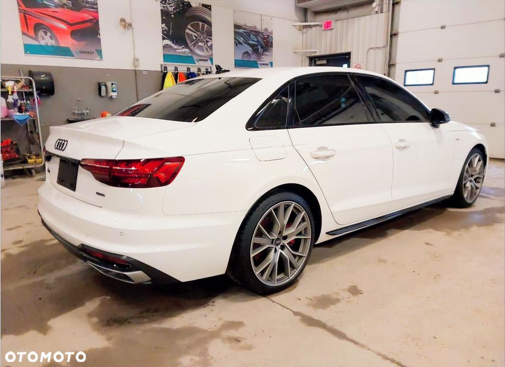 Audi A4 Limousine - 6