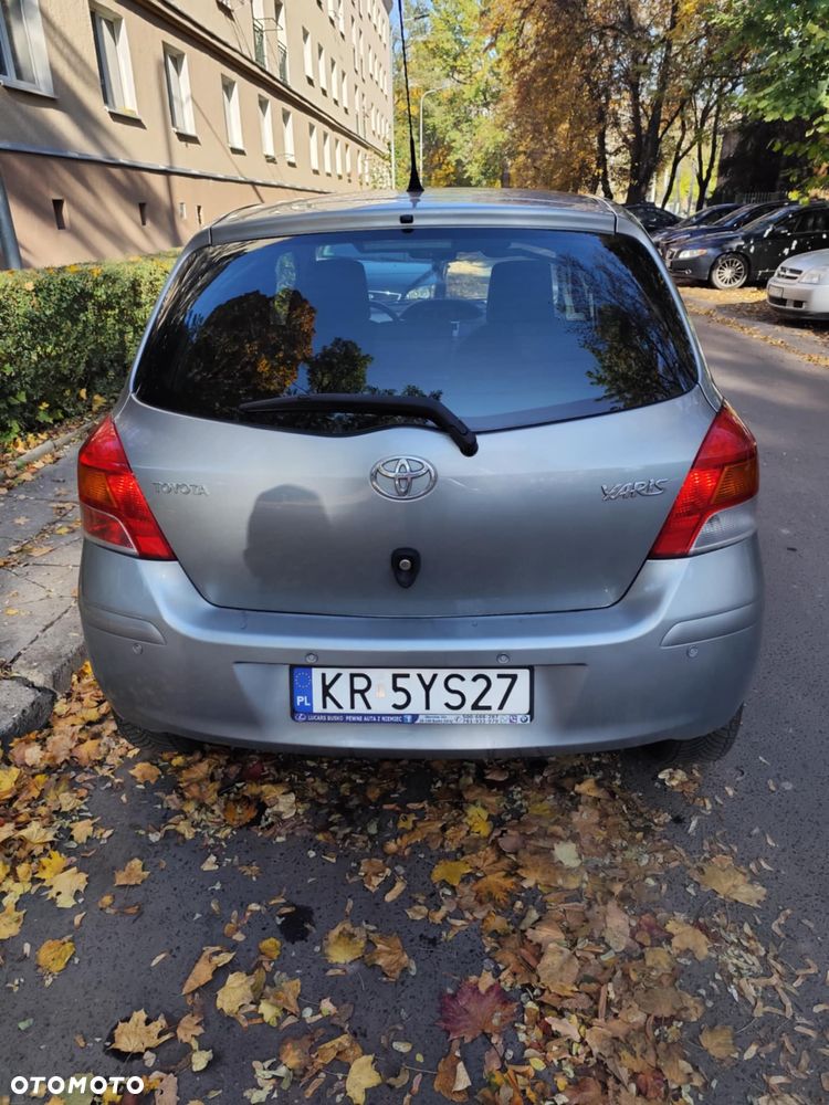 Toyota Yaris 1.33 VVT-i Sol - 7