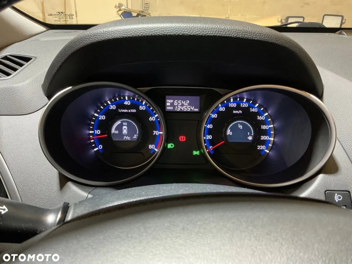 Hyundai ix35 1.6 2WD Fifa World Cup Edition - 8