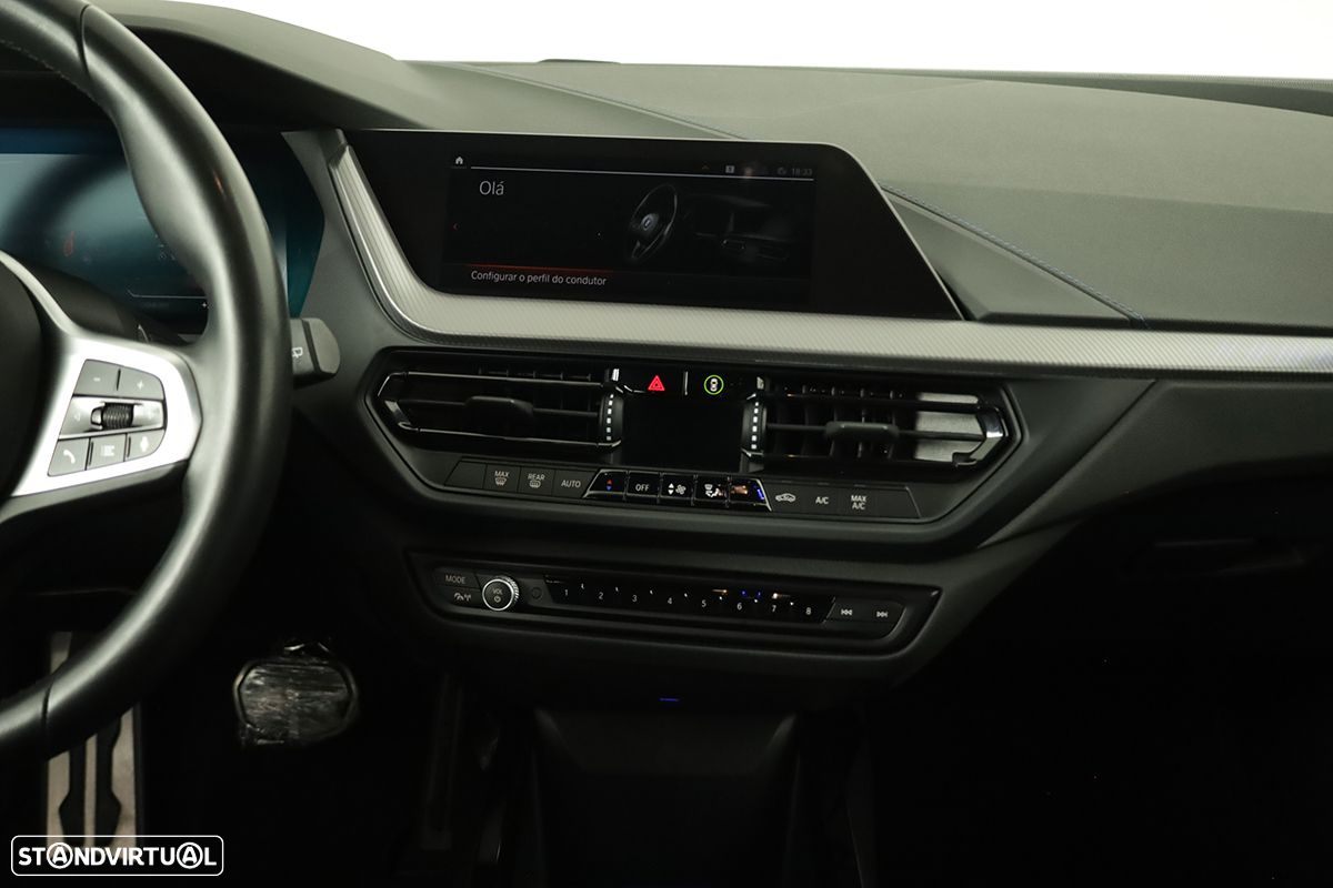 BMW 116 d Pack Desportivo M Auto - 13