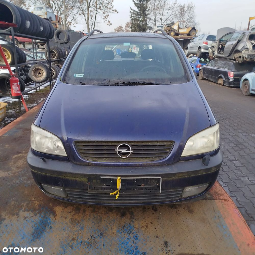 Opel Zafira A na części .