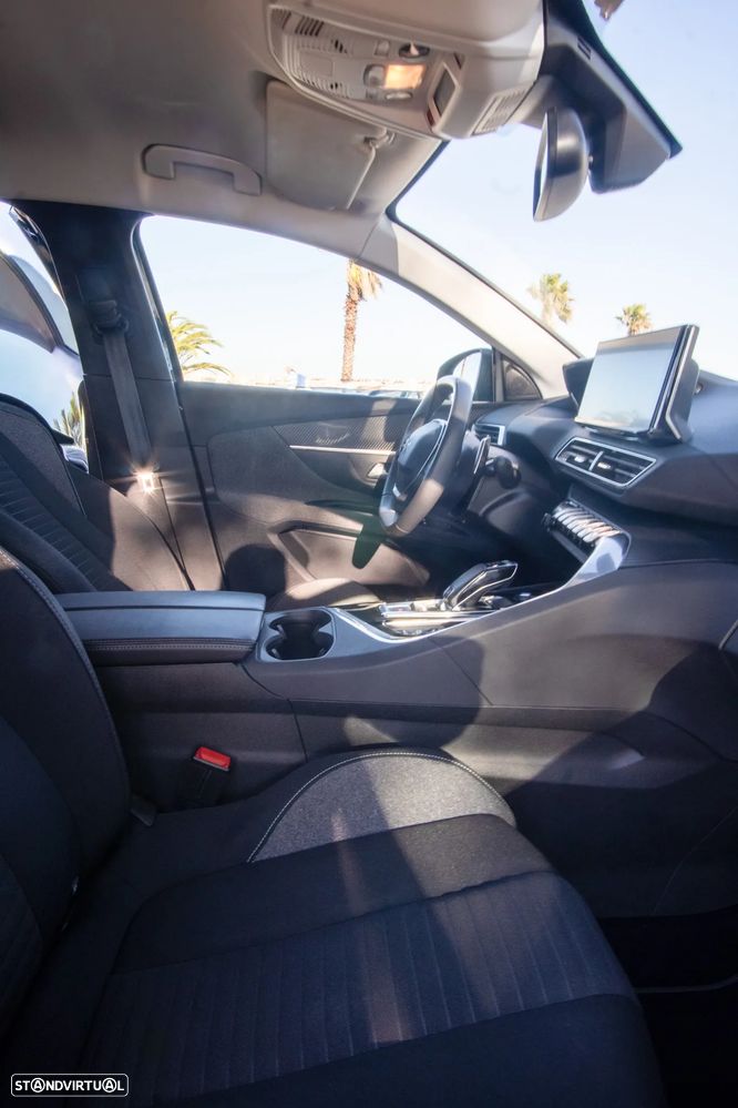Peugeot 3008 1.5 BlueHDi Allure EAT8 - 16