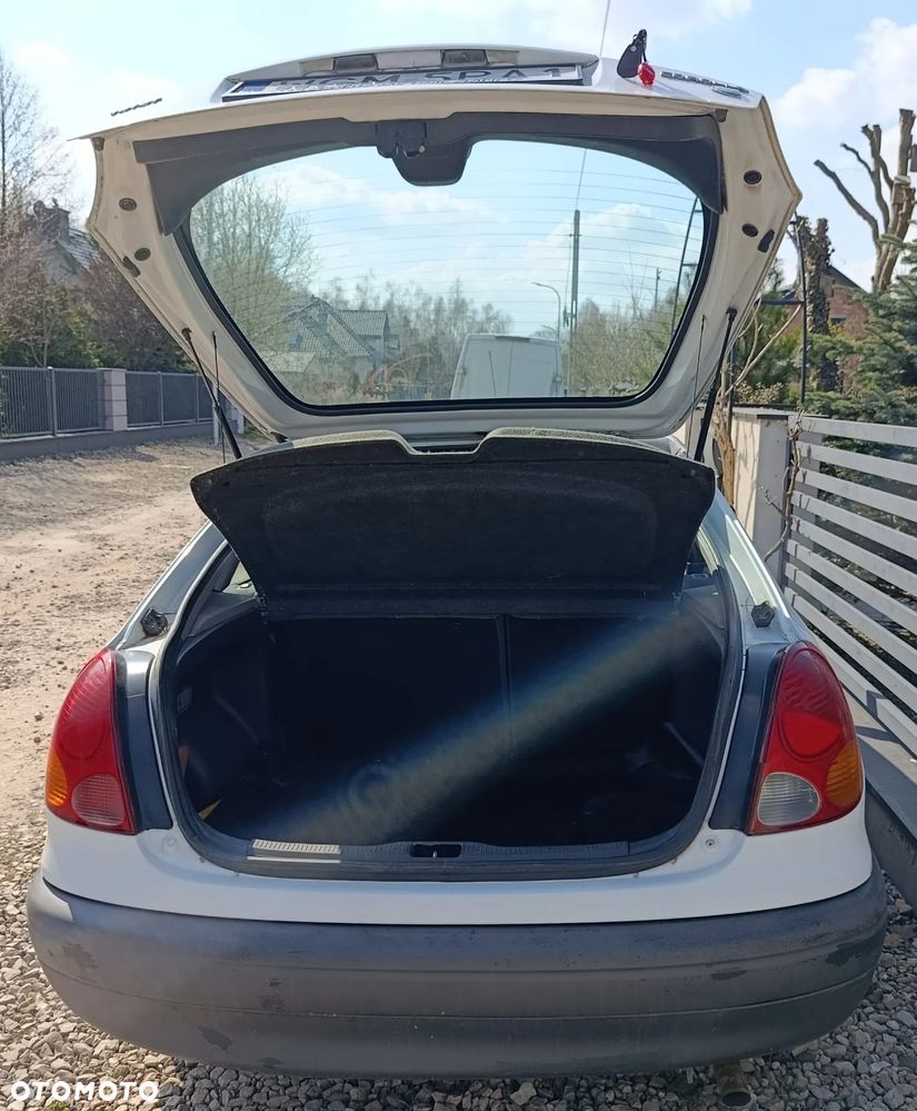 Toyota Corolla 1.4 Terra1 - 3