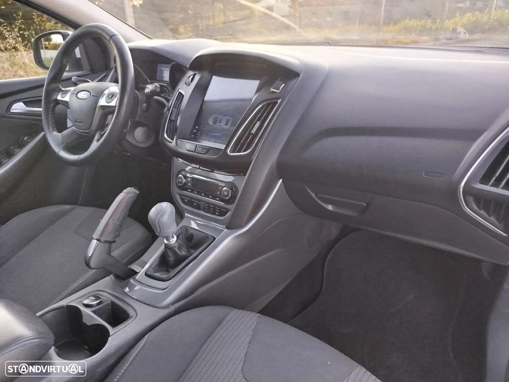 Ford Focus SW 1.6 TDCi Titanium Best - 6
