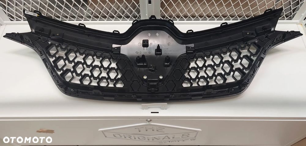 Renault Arkana grill gril atrapa OE - 4