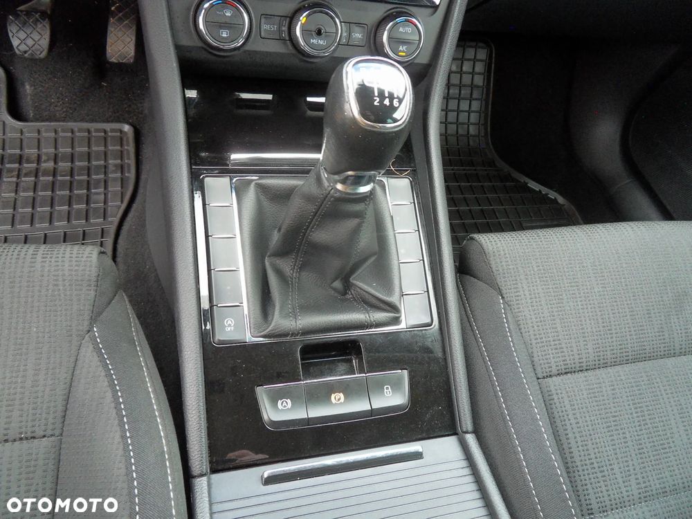 Skoda Superb 1.6 TDI Active - 20