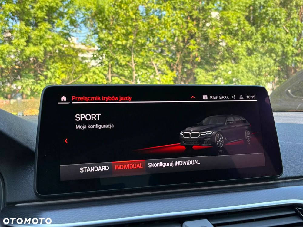 BMW Seria 5 520d xDrive mHEV M Sport sport - 24