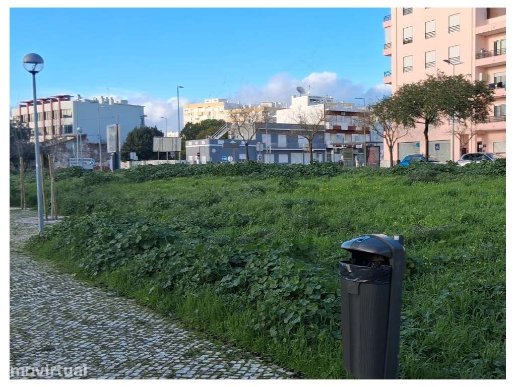 Lote de Terreno com Alvará de Loteamento Aprovado - Construção de 1... - Grande imagem: 3/6