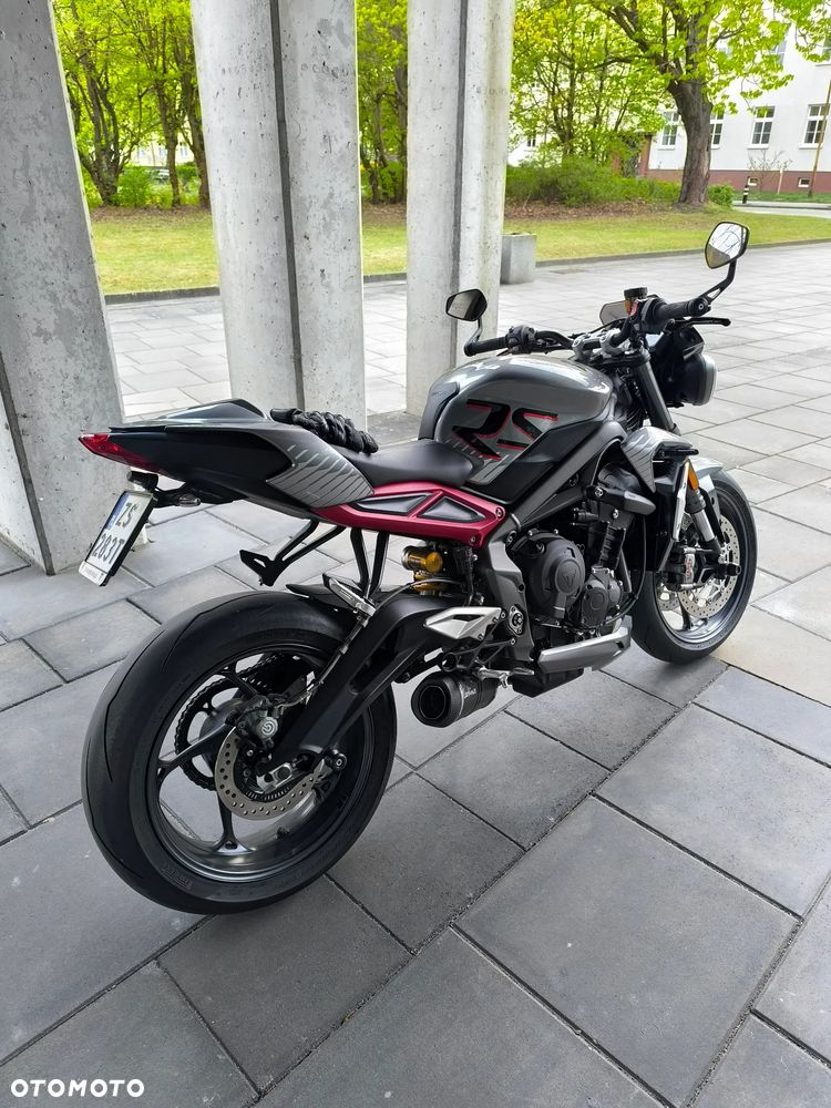 Triumph Street Triple - 23