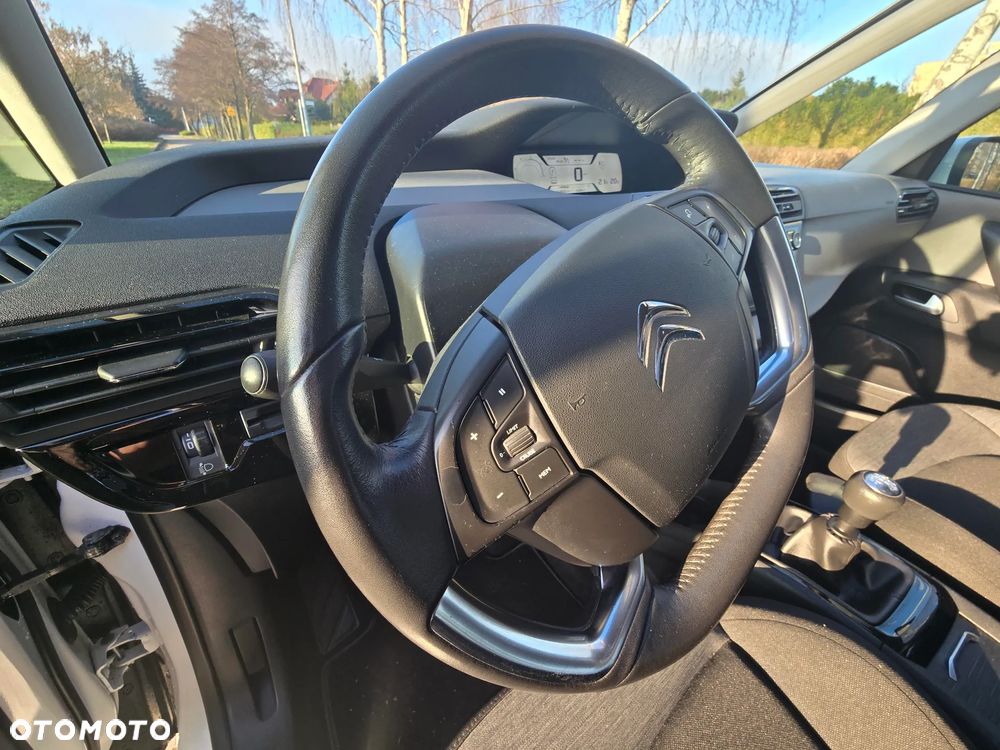 Citroën C4 Grand Picasso e-HDi 115 Intensive - 17