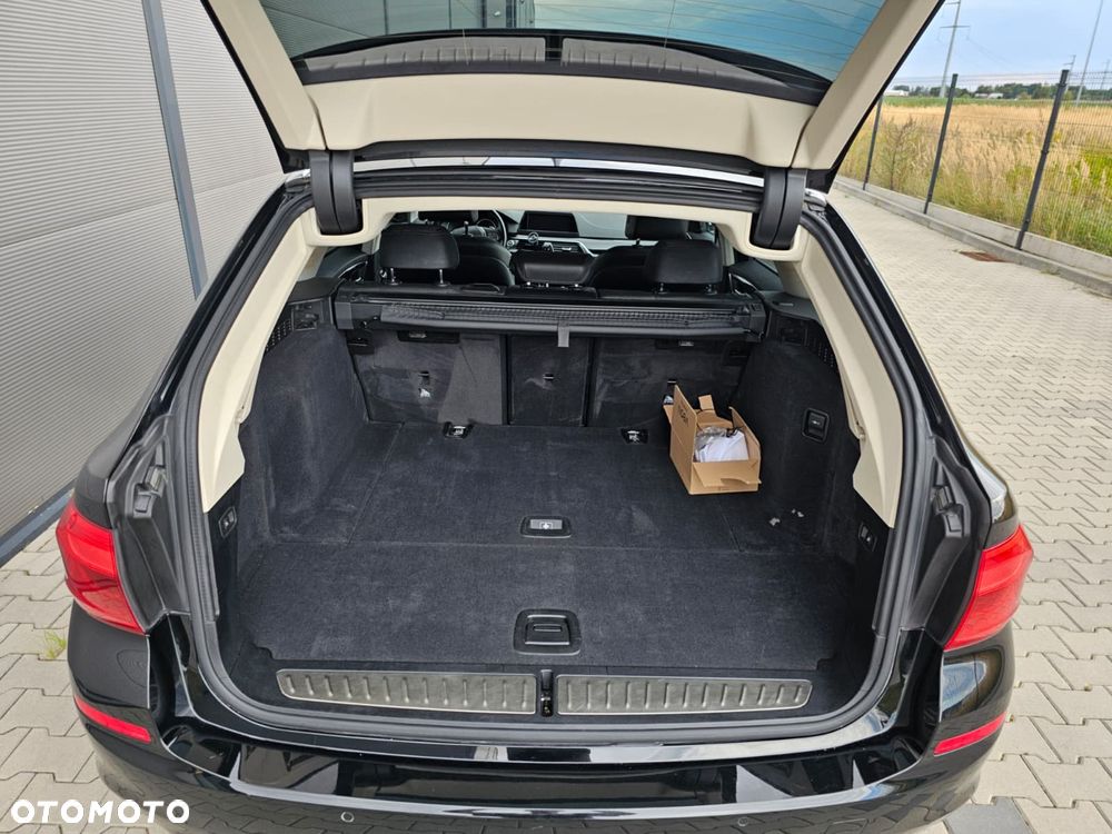 BMW Seria 5 520d xDrive Business Edition - 4