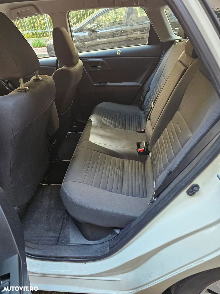Toyota Auris 1.8 L VVT-i Luna - 20