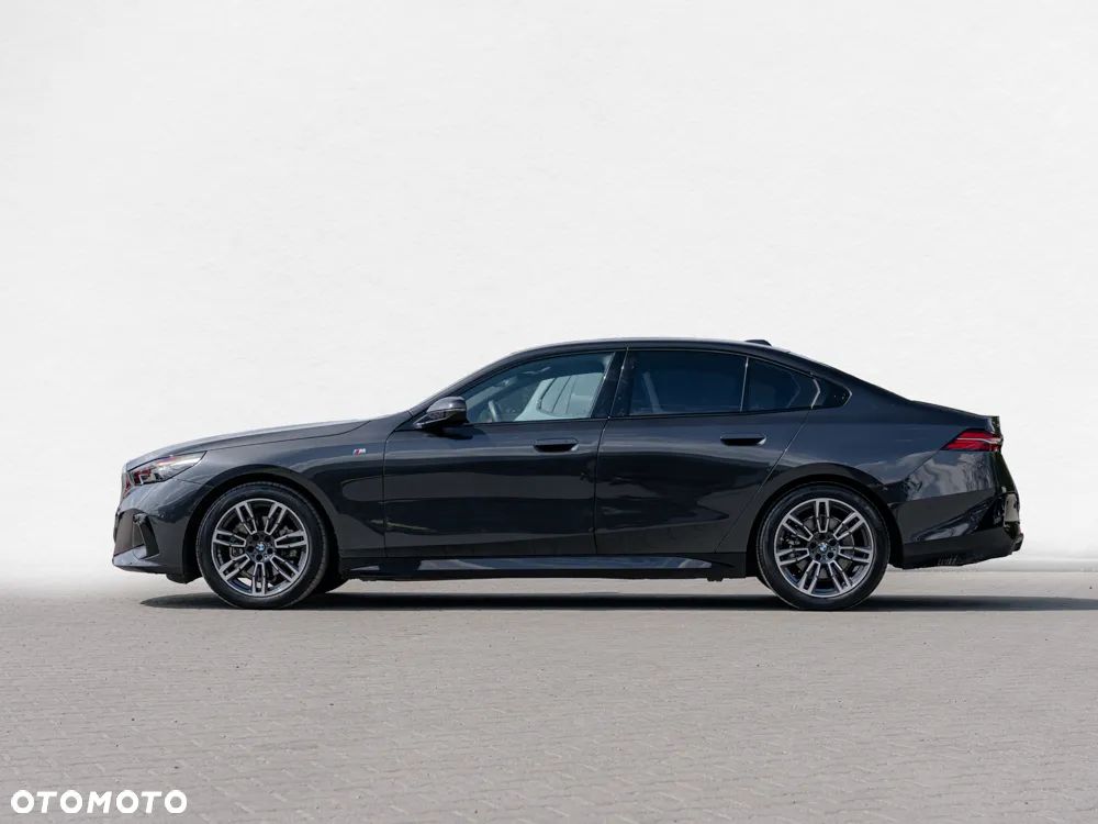 BMW Seria 5 520d xDrive - 3