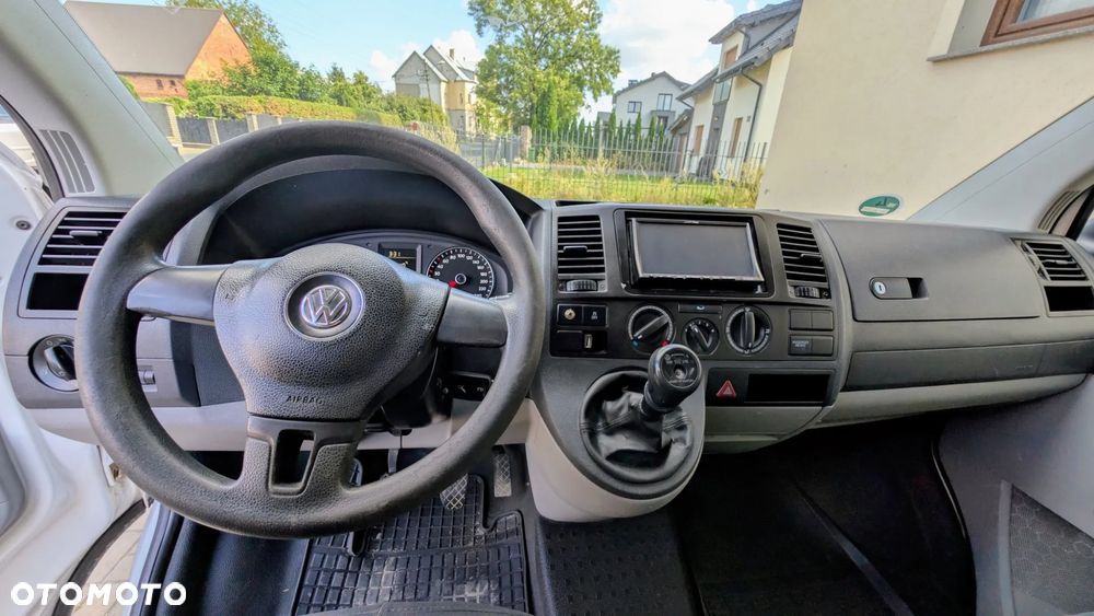 Volkswagen Transporter - 11