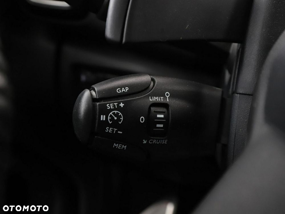 Citroën C5 Aircross 1.2 PureTech Shine EAT8 - 36