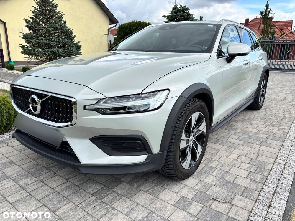 Volvo V60 Cross Country T5 AWD Geartronic - 1