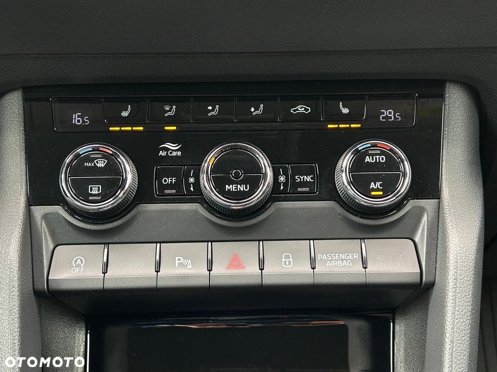 Skoda Karoq 2.0 TDI SCR 4x4 Style DSG - 24