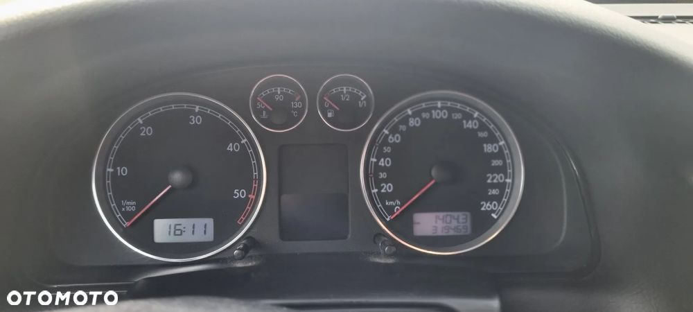 Volkswagen Passat 1.9 TDI - 12