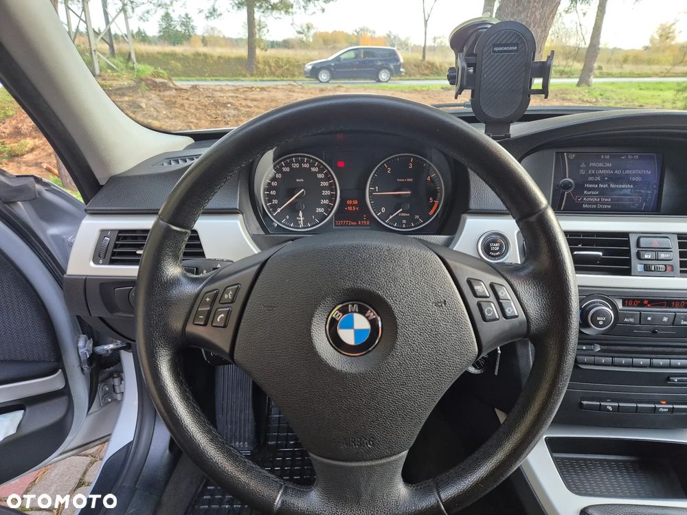BMW Seria 3 320d - 12