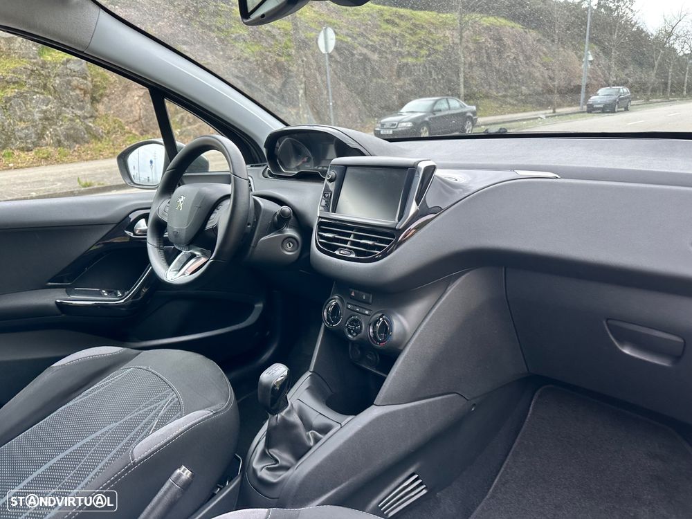 Peugeot 208 1.4 HDi Active - 36