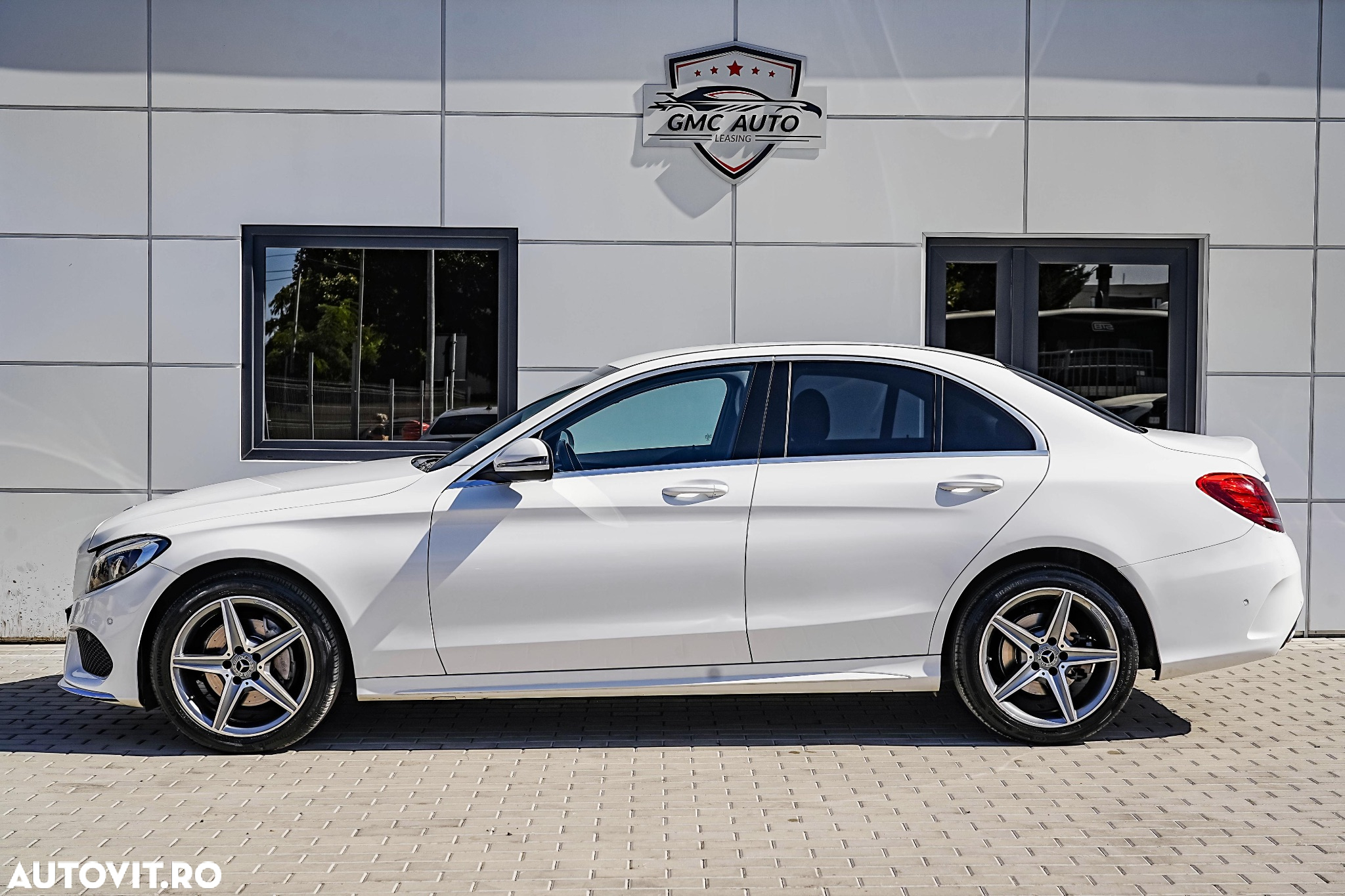 Mercedes-Benz C - 9