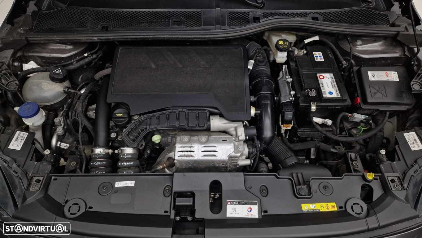Peugeot 208 1.2 PureTech Allure Pack EAT8 - 14