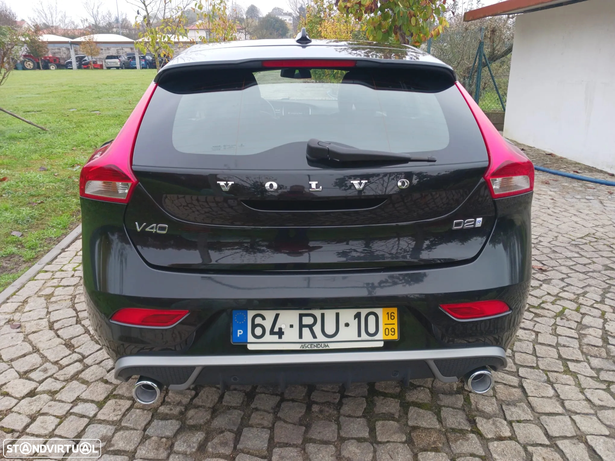Volvo V40 2.0 D2 R-Design - 9