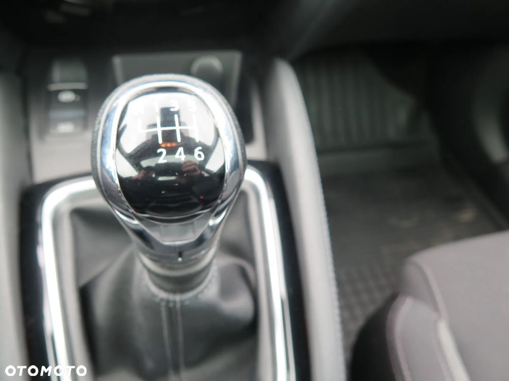 Nissan Qashqai 1.3 DIG-T Acenta - 22