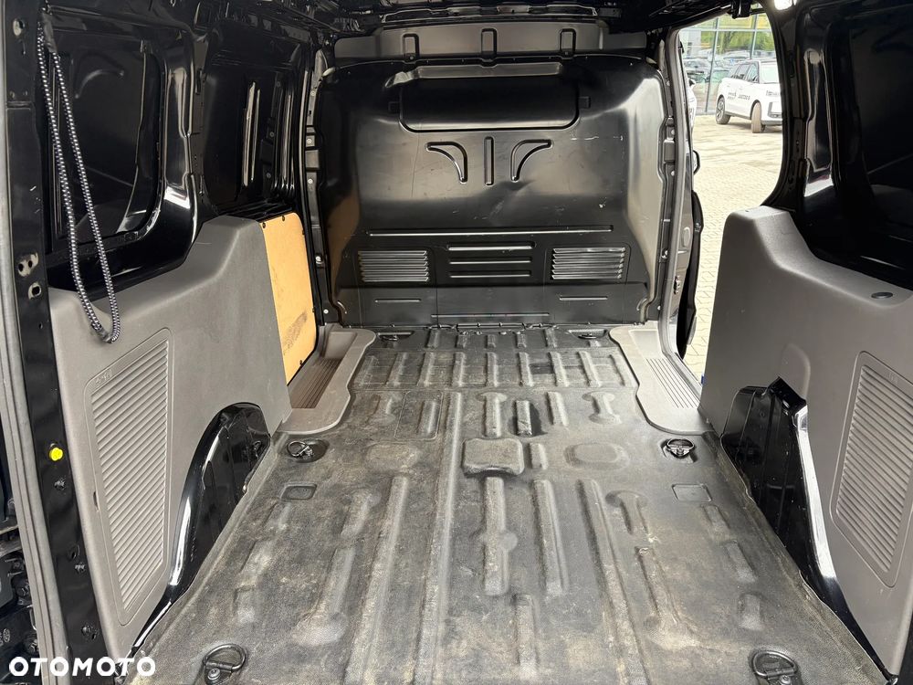 Ford Transit Connect - 24