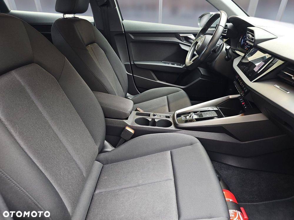 Audi A3 Sportback 30 TDI S tronic - 9