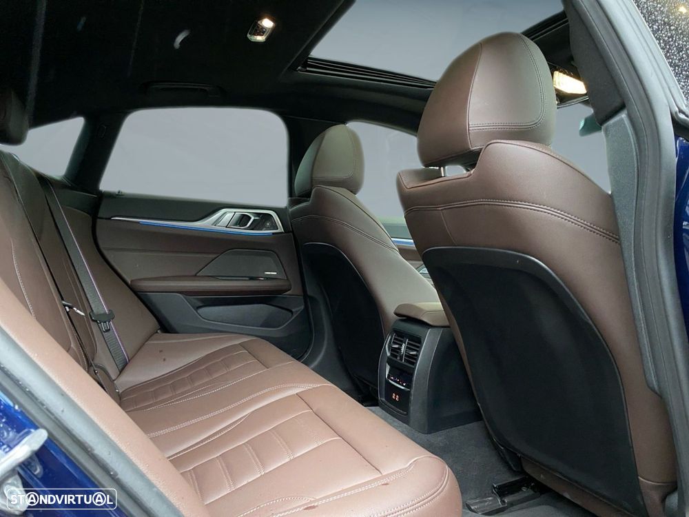 BMW i4 eDrive40 Pack Desportivo M Pro - 19