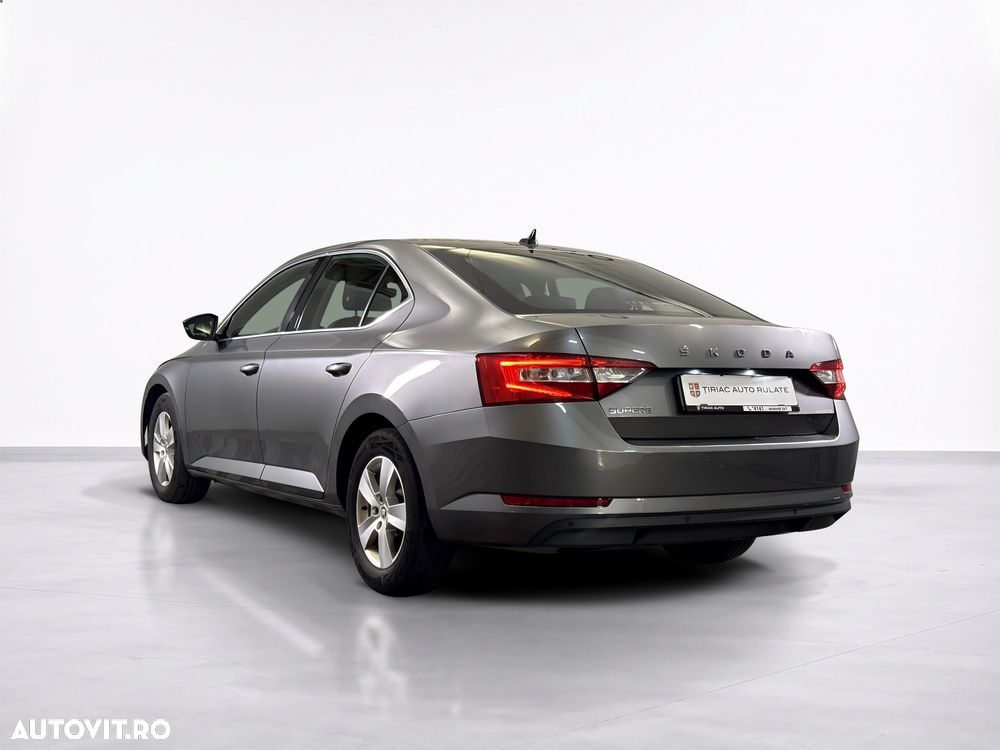 Skoda Superb - 4