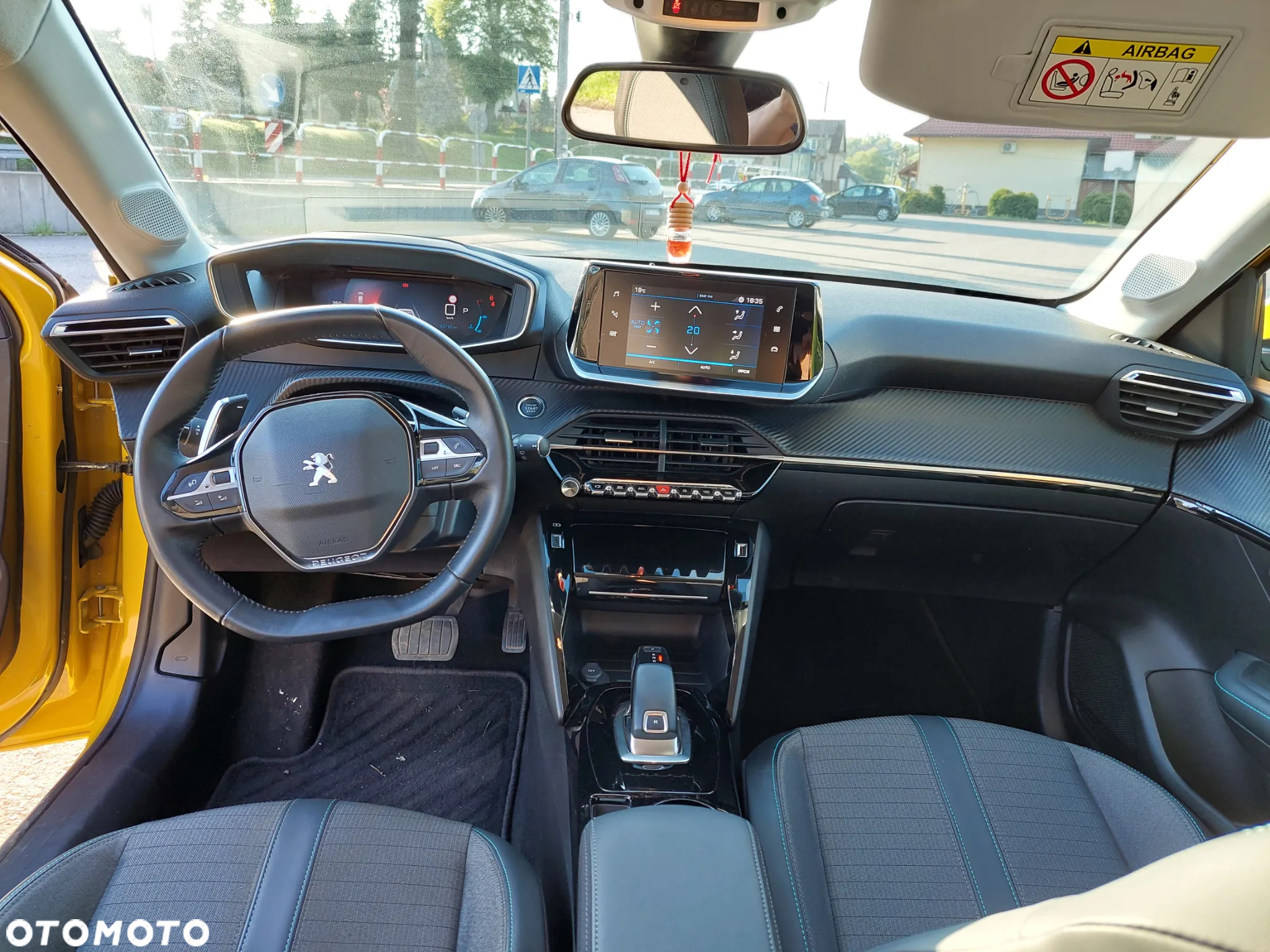 Peugeot 208 1.2 PureTech Allure Pack S&S EAT8 - 39