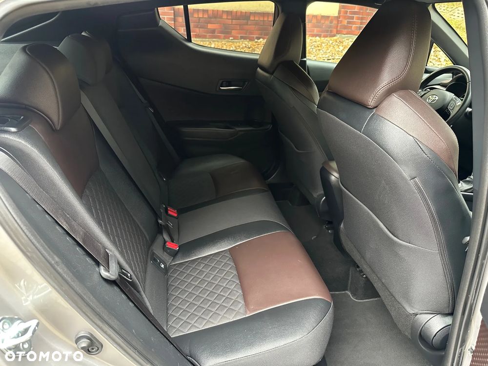Toyota C-HR 1.8 Hybrid GPF Executive - 39