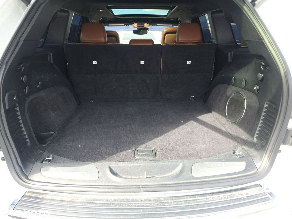 Jeep Grand Cherokee - 11