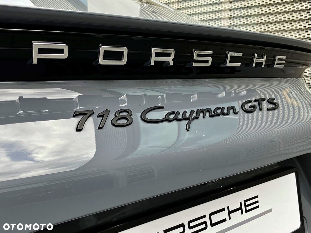 Porsche 718 Cayman - 31