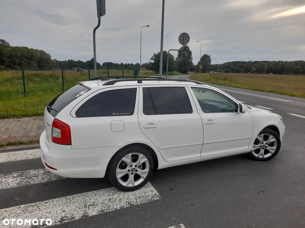 Skoda Octavia 2.0 TDI DPF Elegance - 6