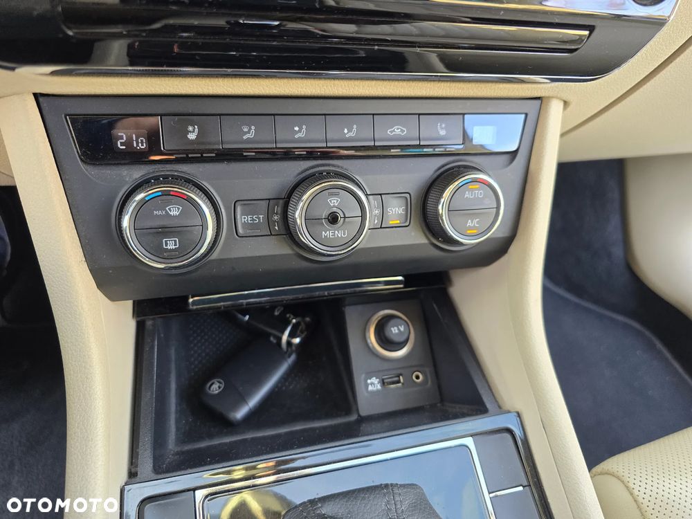 Skoda Superb - 36