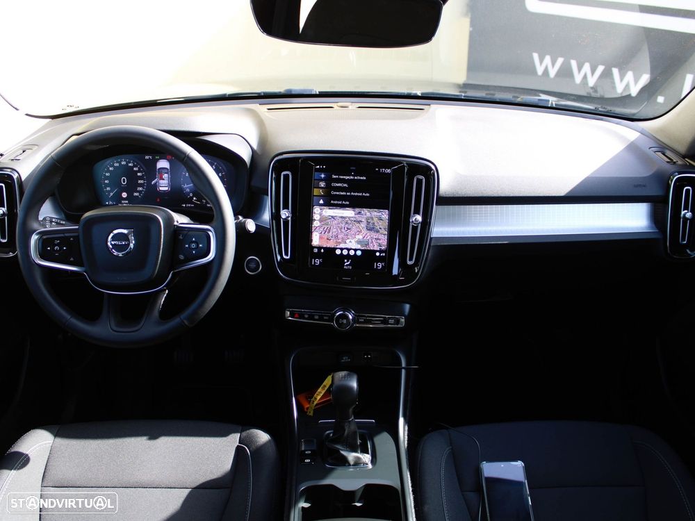 Volvo XC 40 1.5 T2 Momentum - 20