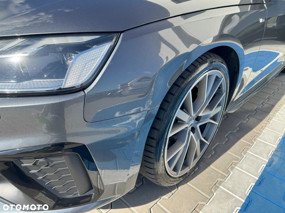 Audi A4 Avant 45 TFSI Quattro S tronic - 12
