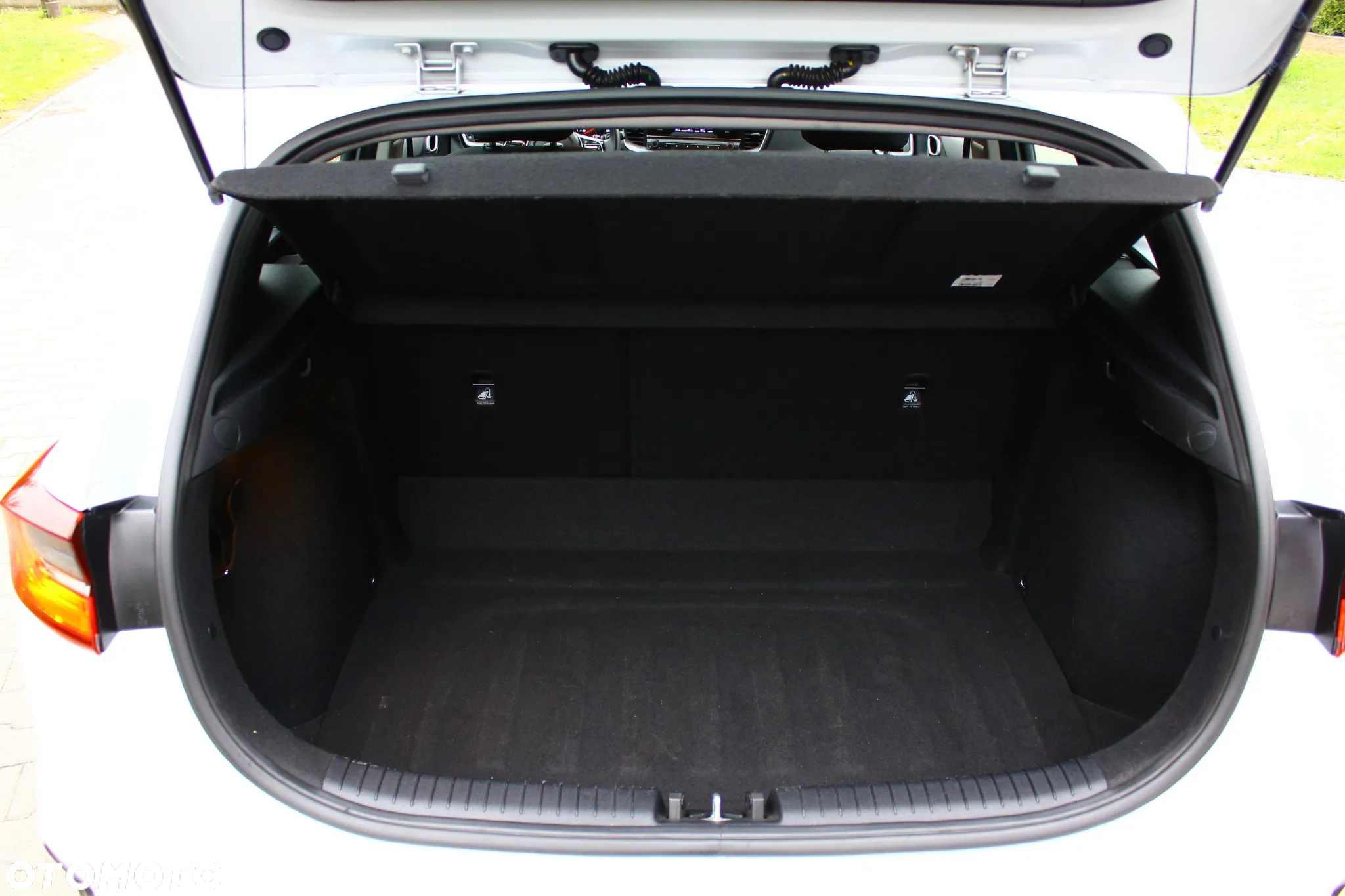 Kia Ceed 1.6 CRDi SCR S - 34
