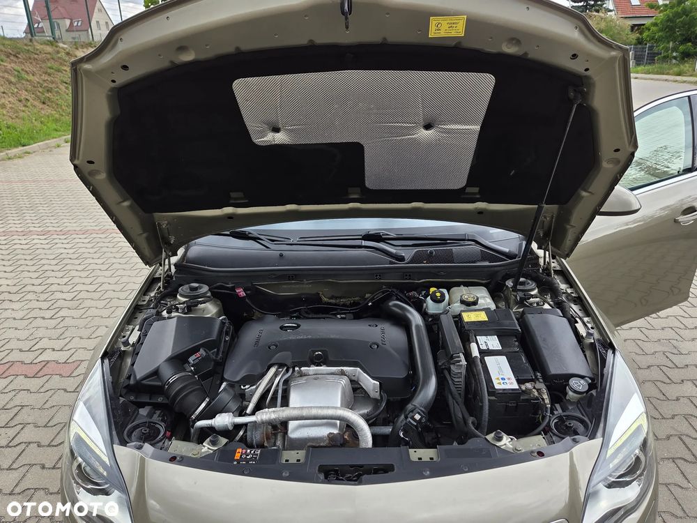Opel Insignia 2.0 ECOTEC DI Turbo 4x4 ecoFLEX Start/Sto Business Edition - 40