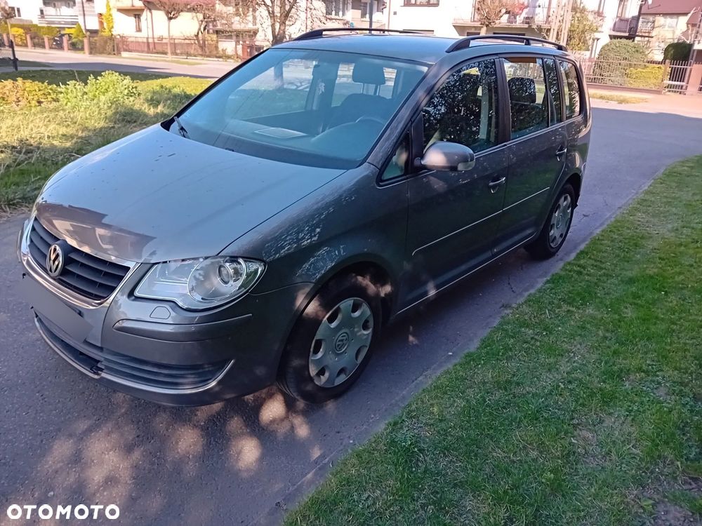 Volkswagen Touran 1.9 TDI Welcome - 2