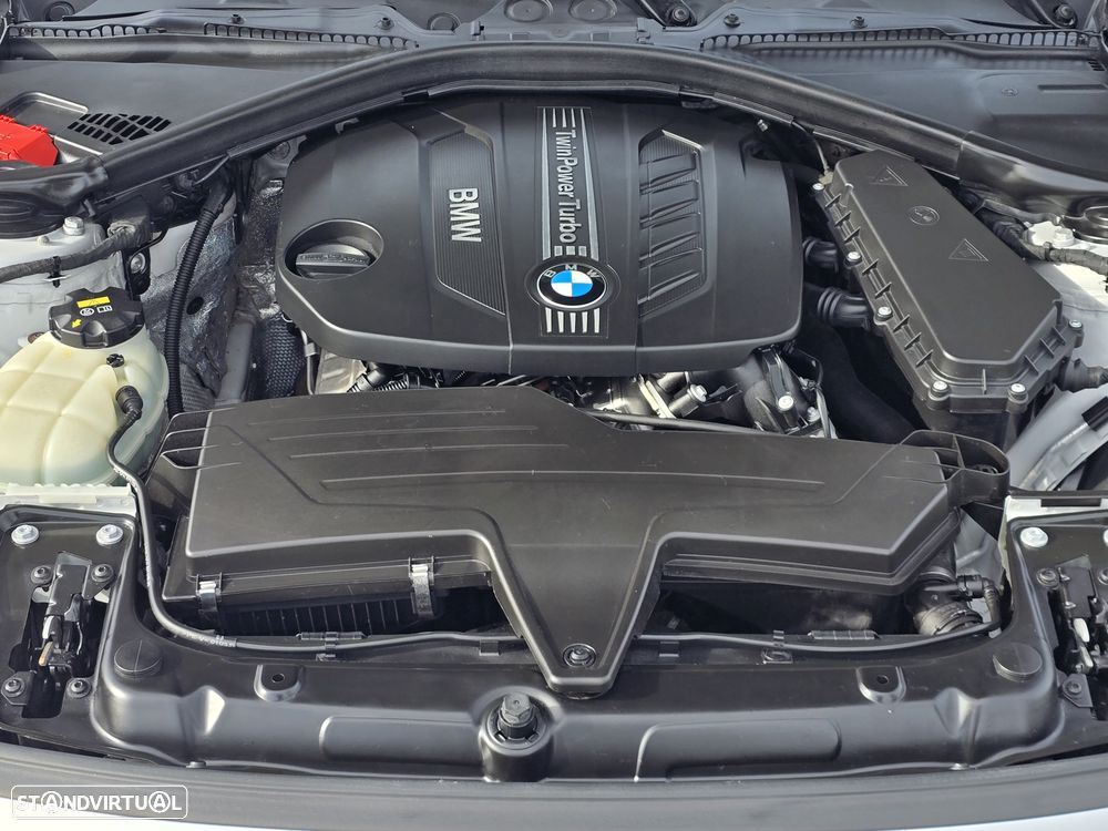 BMW 318 d Sport Line - 20