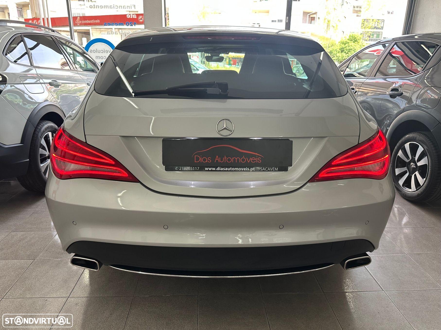 Mercedes-Benz CLA 200 d Shooting Brake Urban Aut. - 17