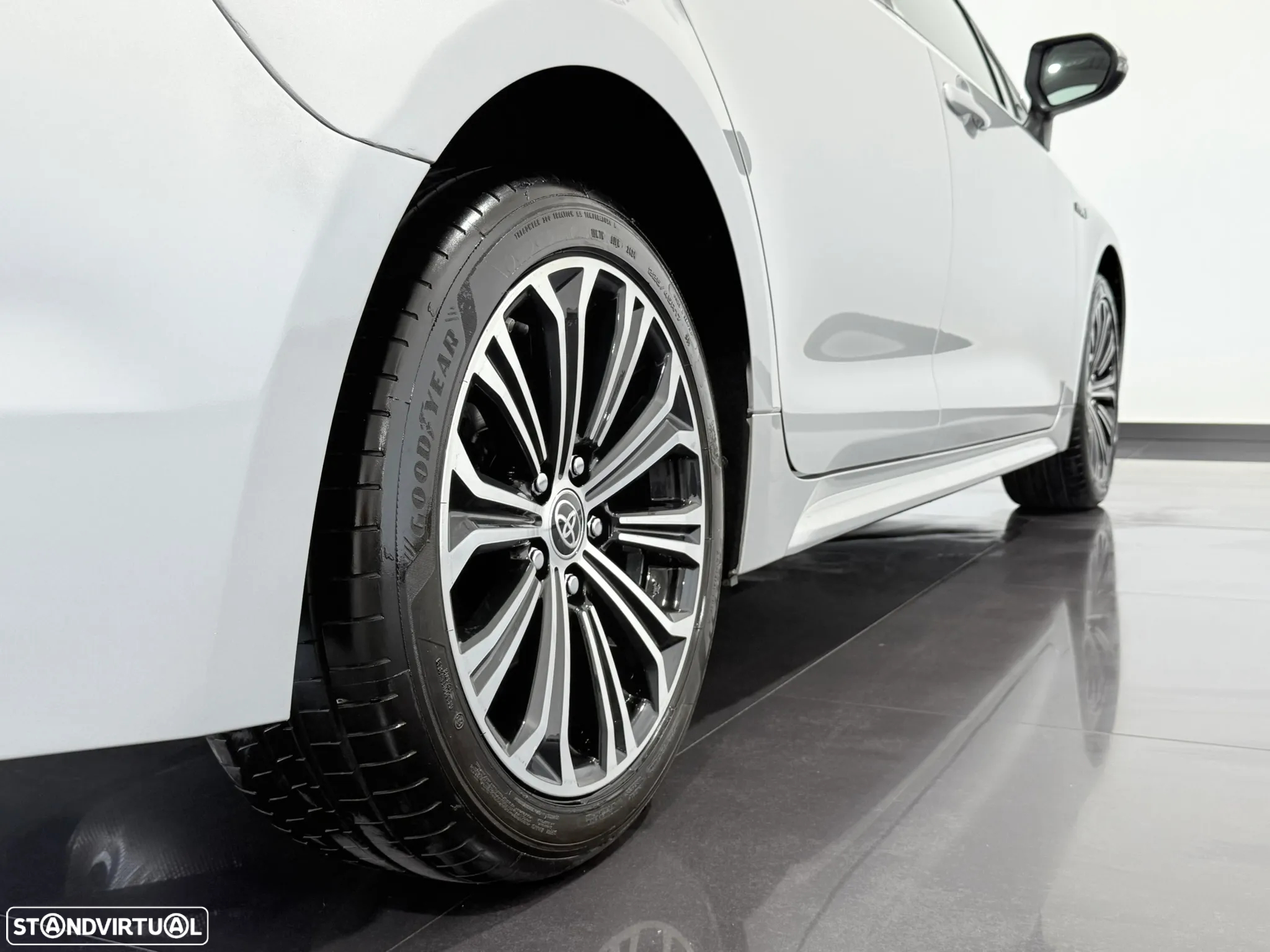 Toyota Corolla Touring Sports 1.8 Hybrid Exclusive - 49