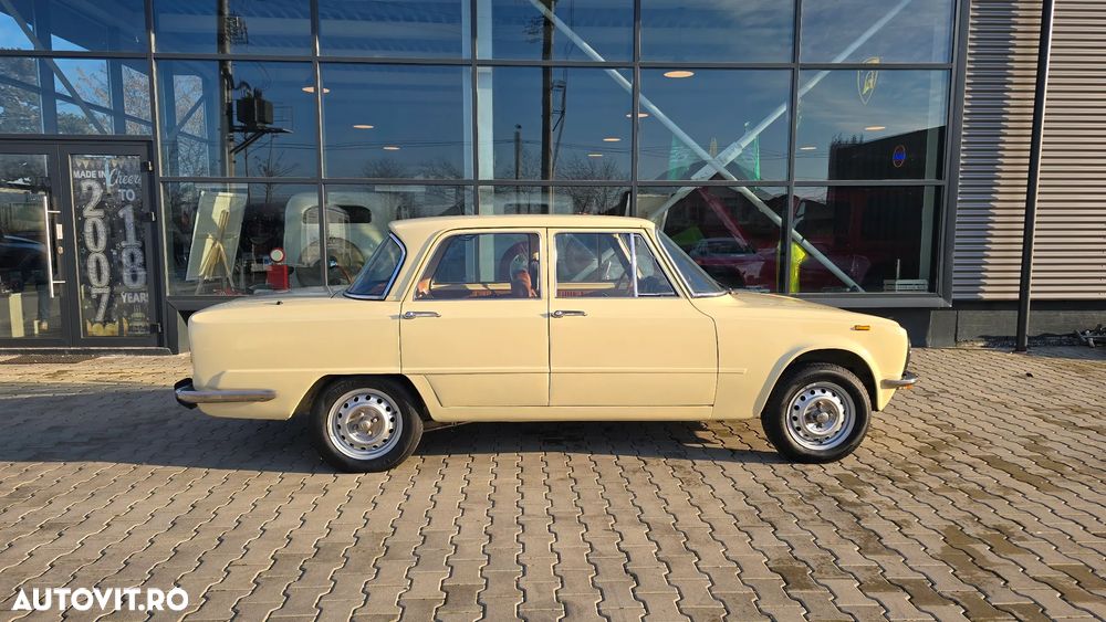 Alfa Romeo Spider - 24