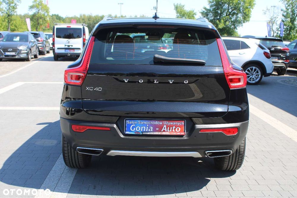 Volvo XC 40 - 5